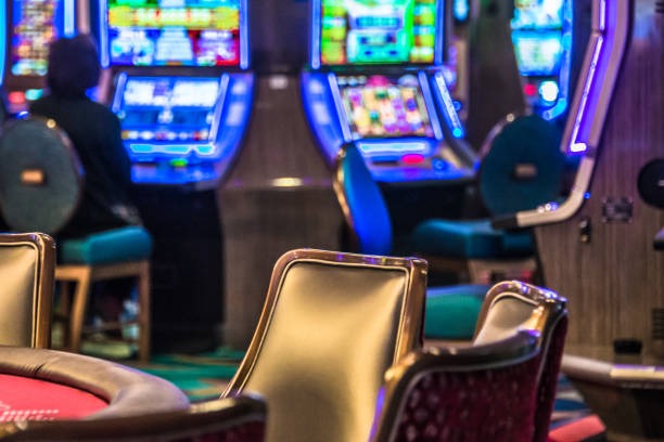 Our wwgslot Dragon Tiger and Sic Bo live-dealer display